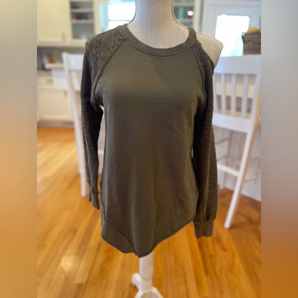 Red Haute green asymmetrical one shoulder tunic sweater